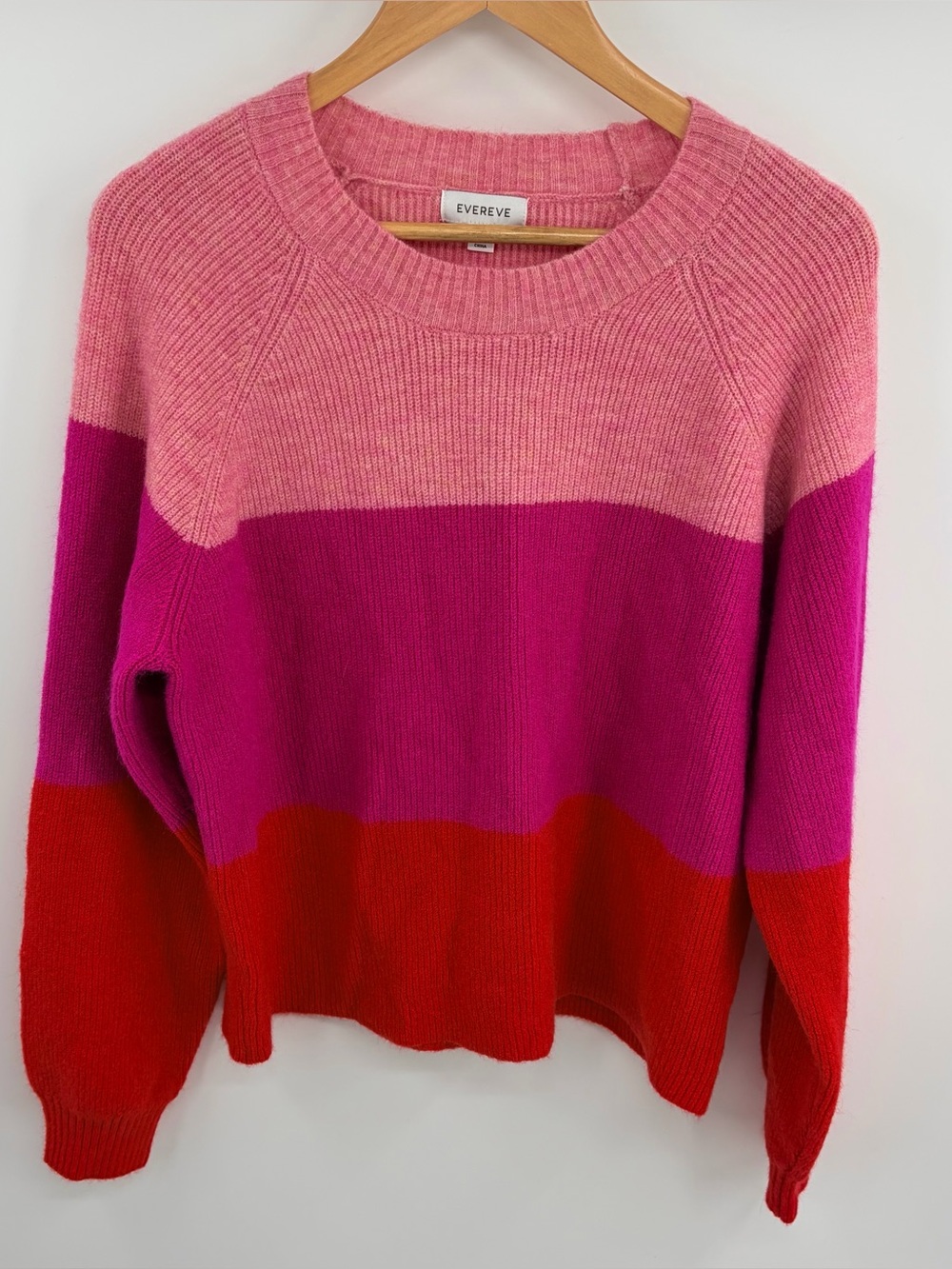 Evereve crewneck pink red color block pullover sweater women’s L preppy striped